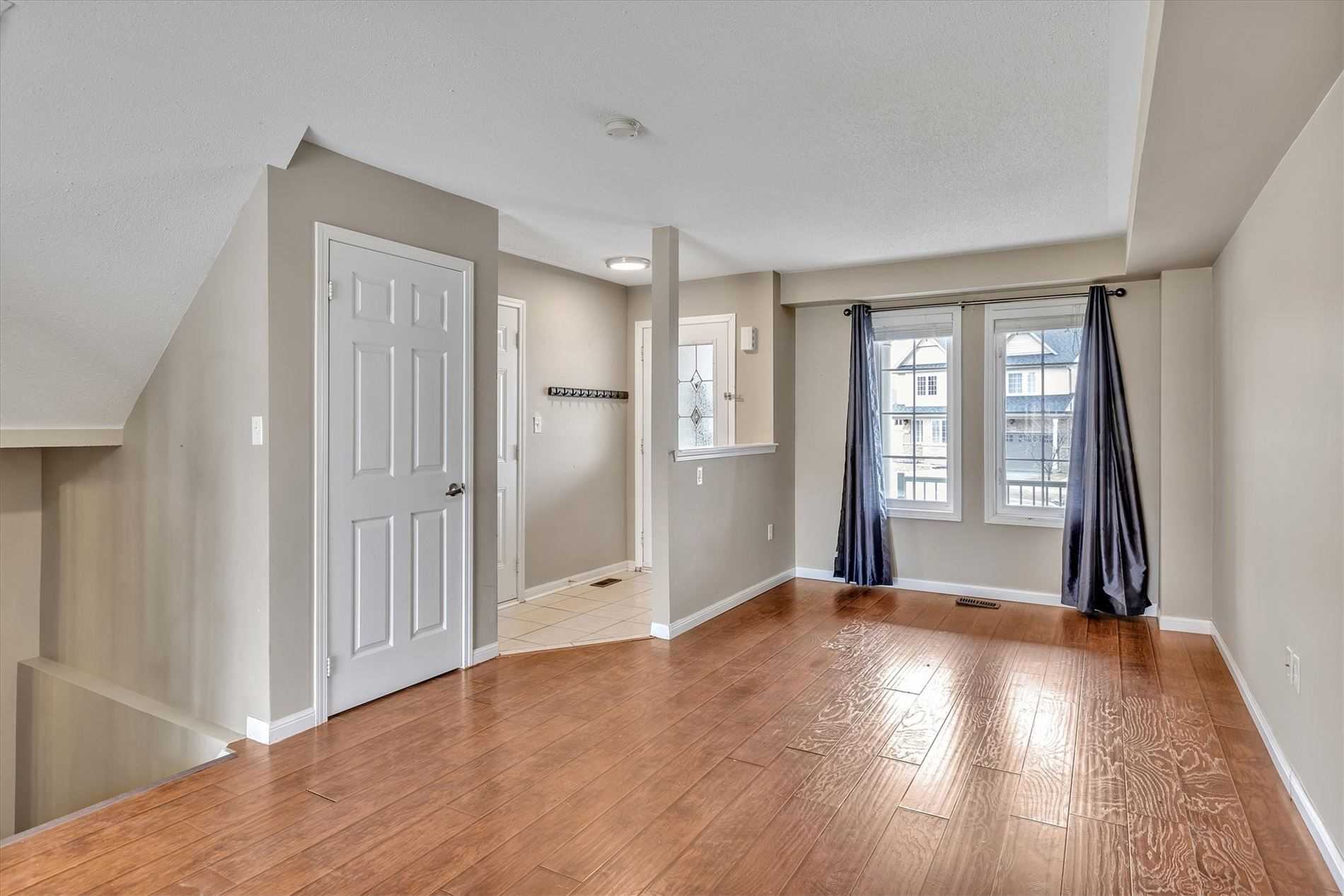 781 Tully Crescent