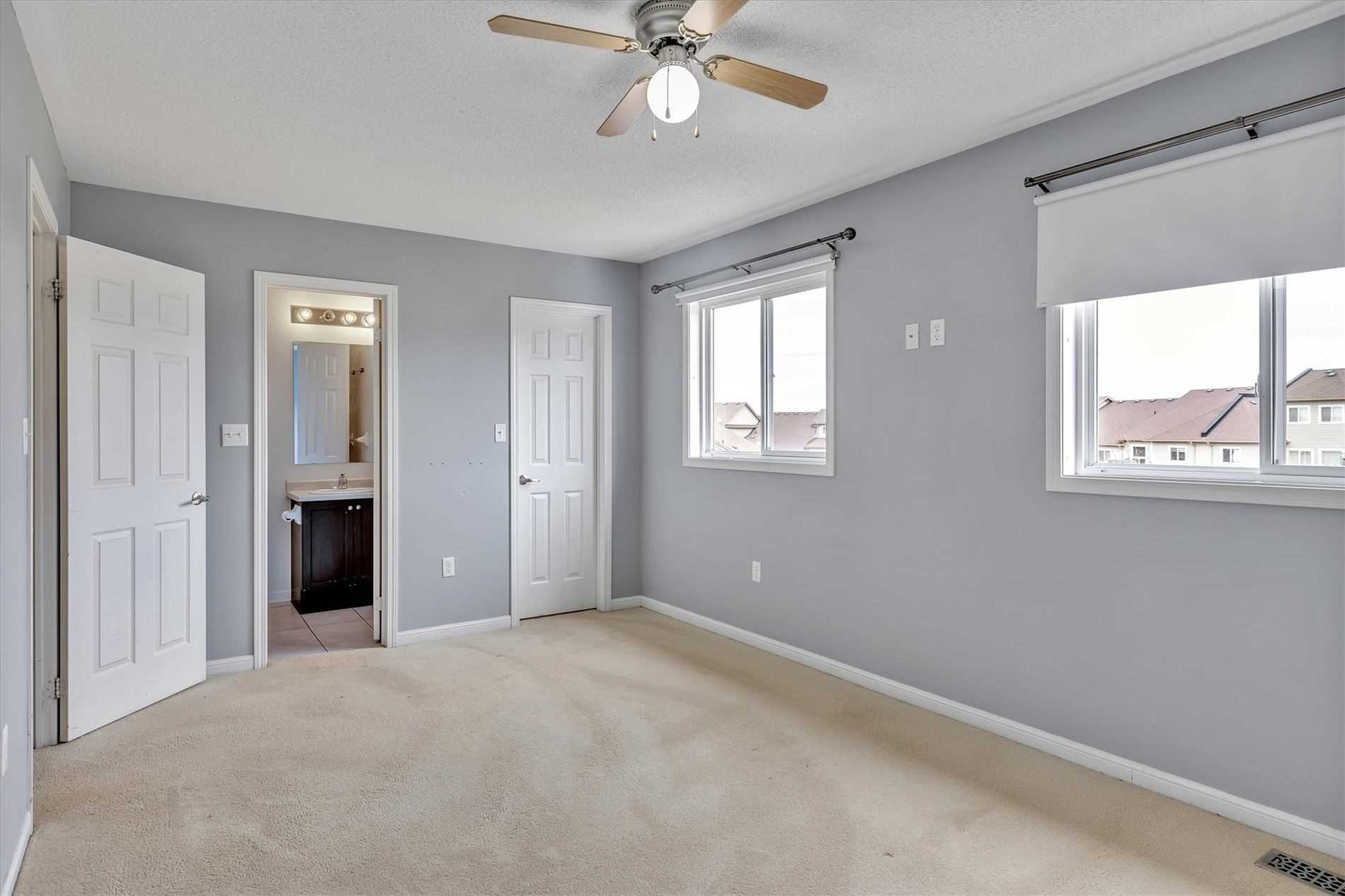 781 Tully Crescent