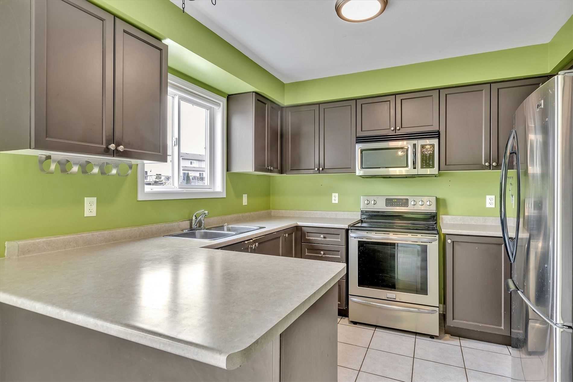 781 Tully Crescent