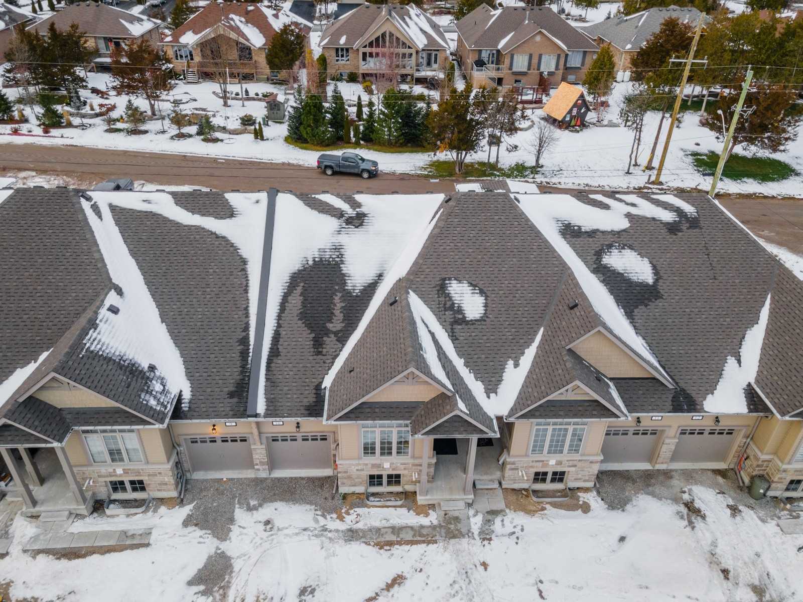 17 Lakewood Cres, #10