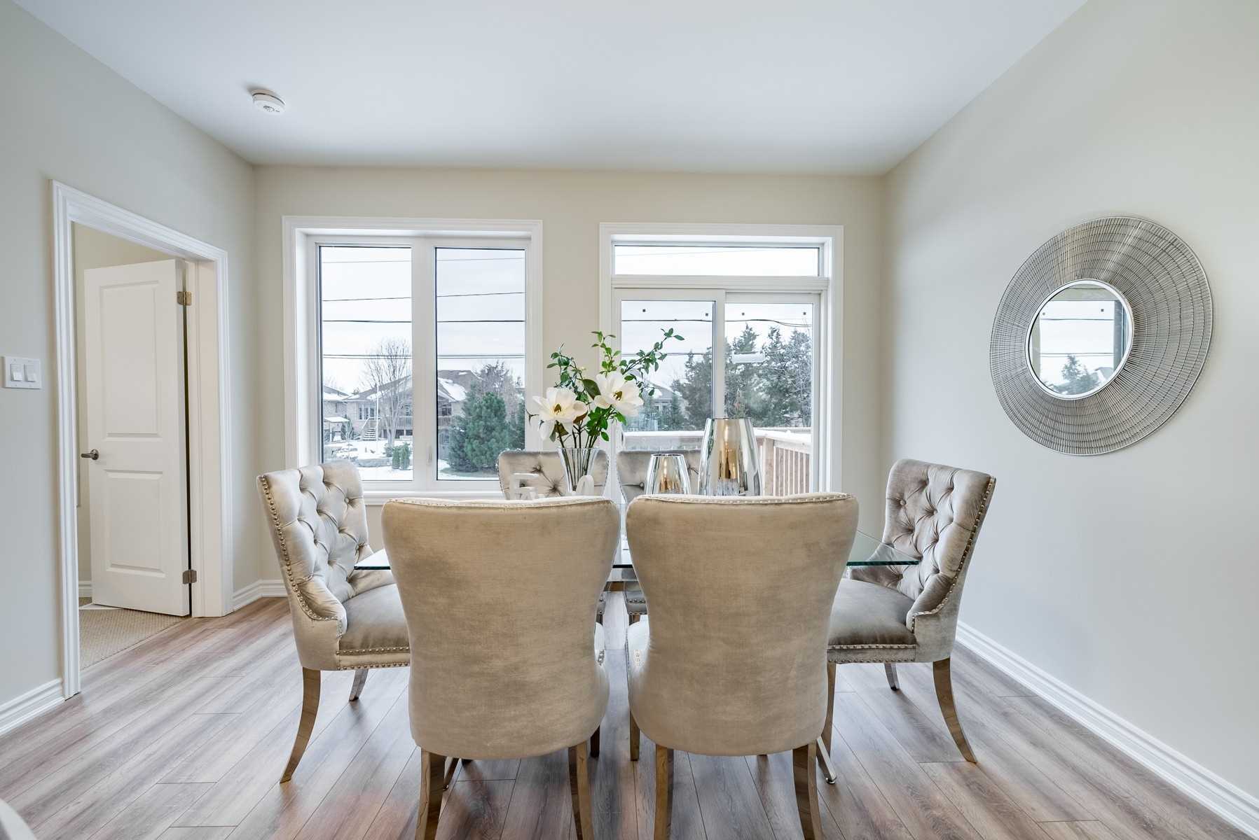 17 Lakewood Cres, #10