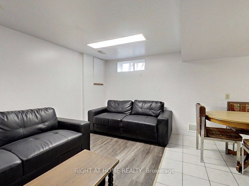 Listing X6011712 - Large Photo # 34