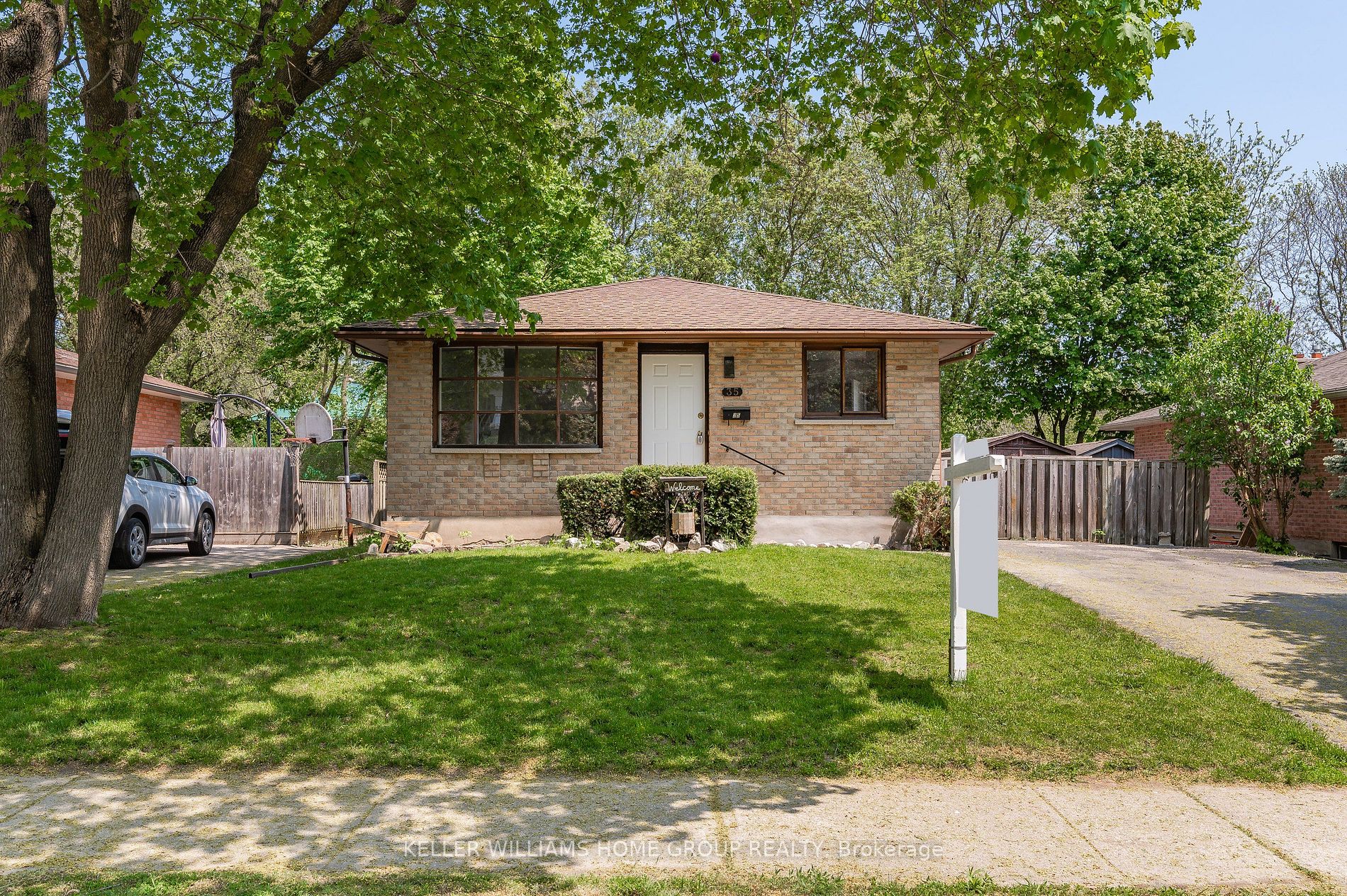 Listing X6012464 - Large Photo # 2