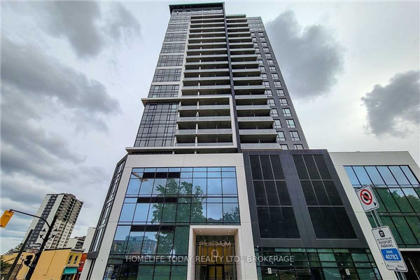 15 Queen St S