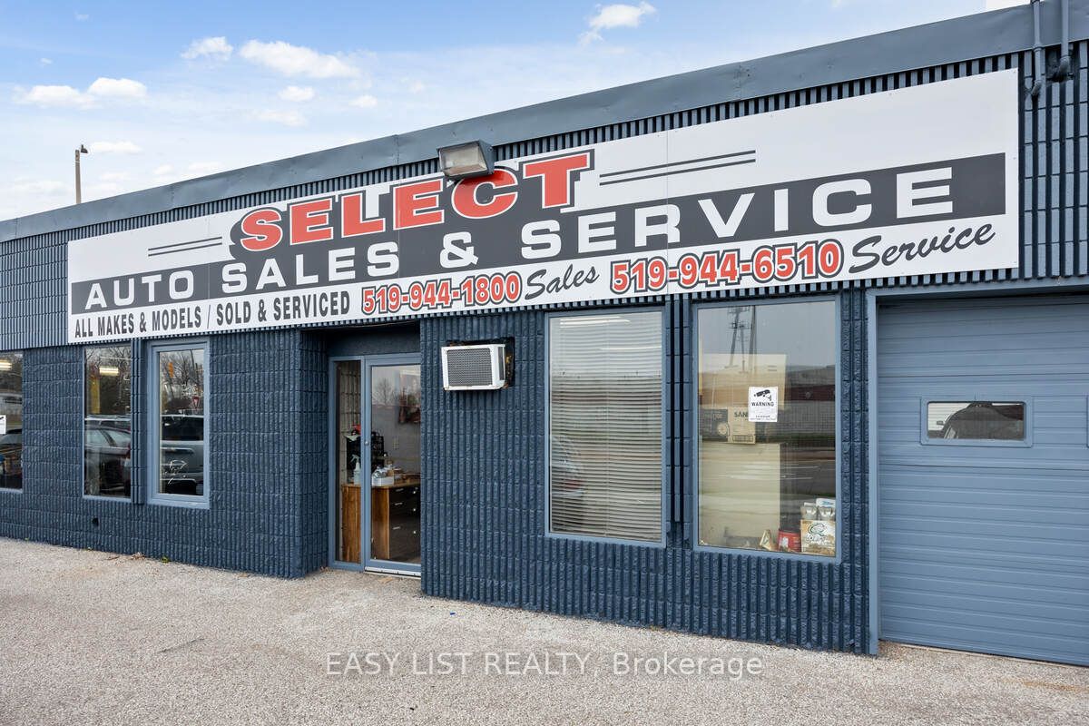 1395 Lauzon Rd
