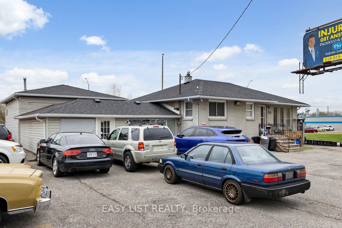 1395 Lauzon Rd