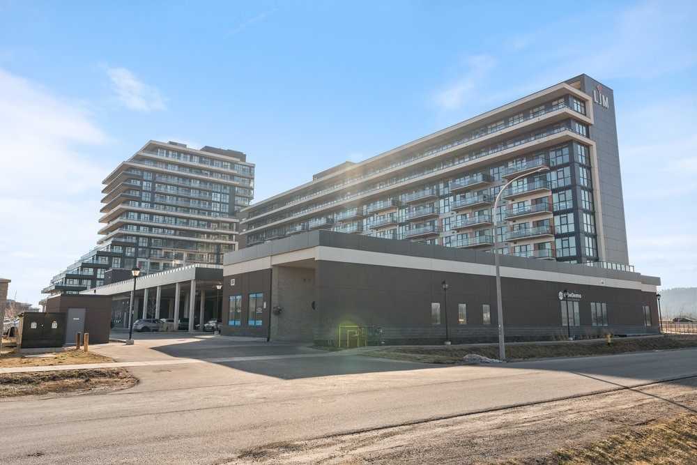 560 North Service Road, #602