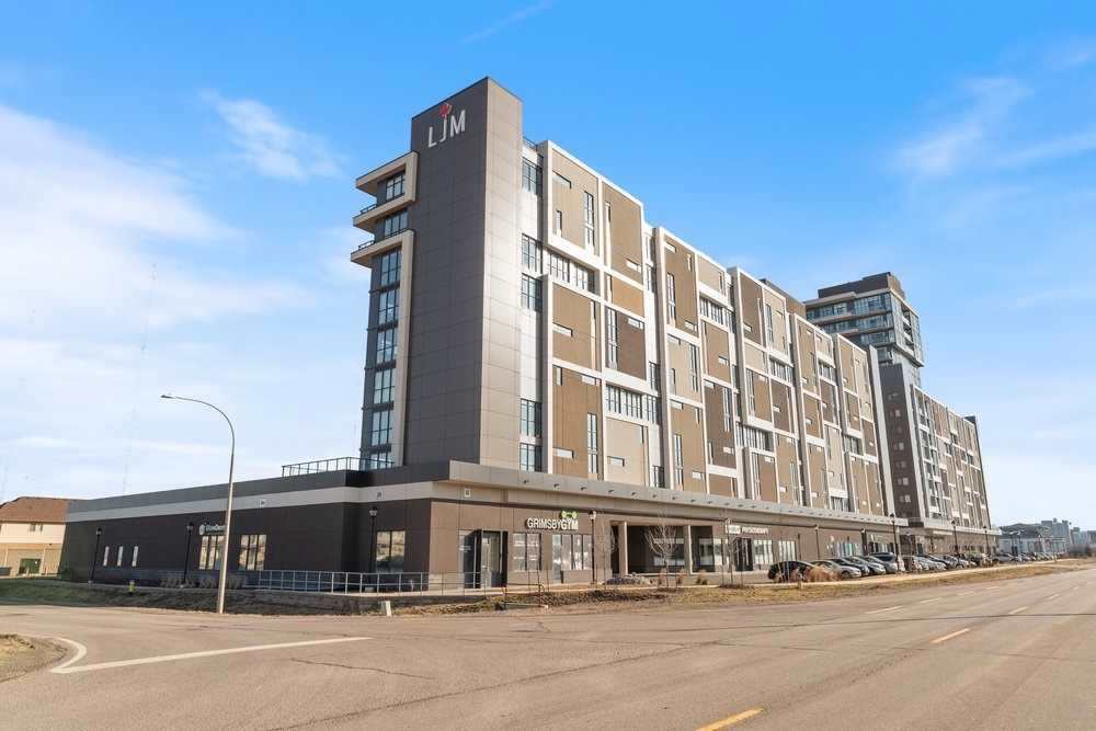 560 North Service Road, #602