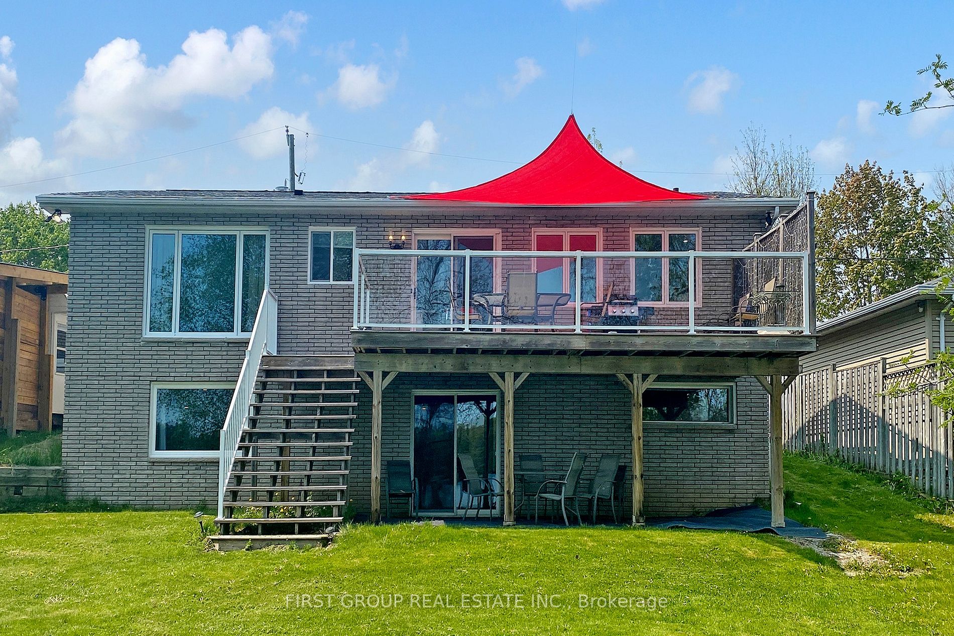 21 Albert Circle
