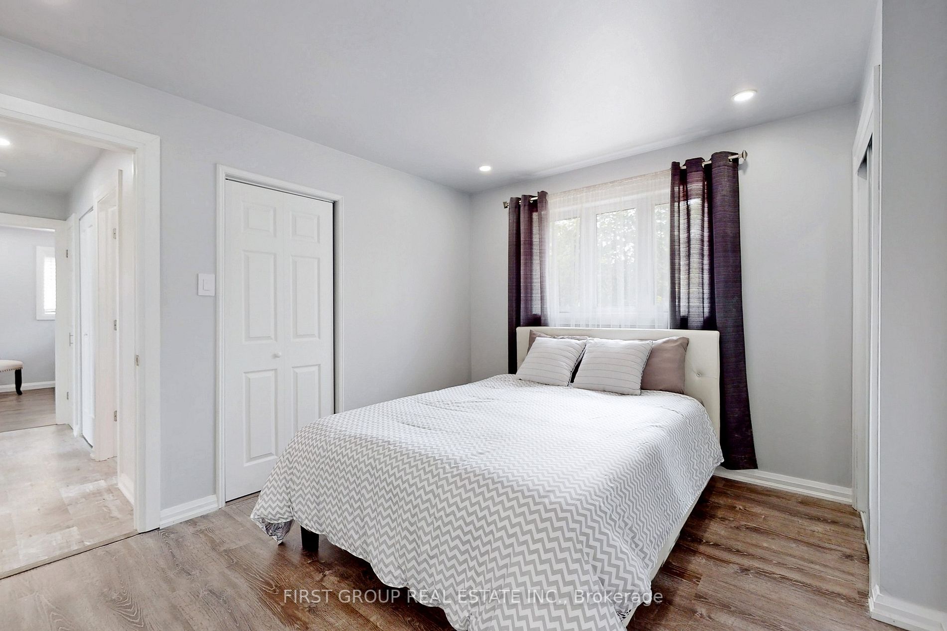 21 Albert Circle