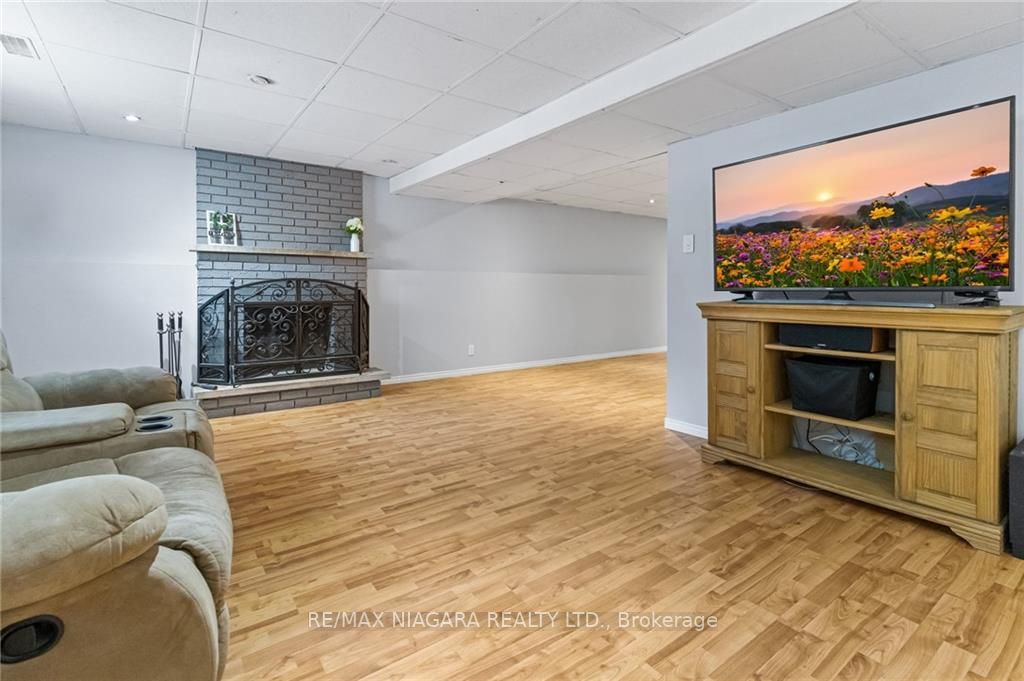 60 Northwood Drive