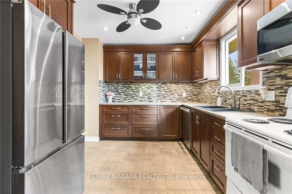 60 Northwood Drive