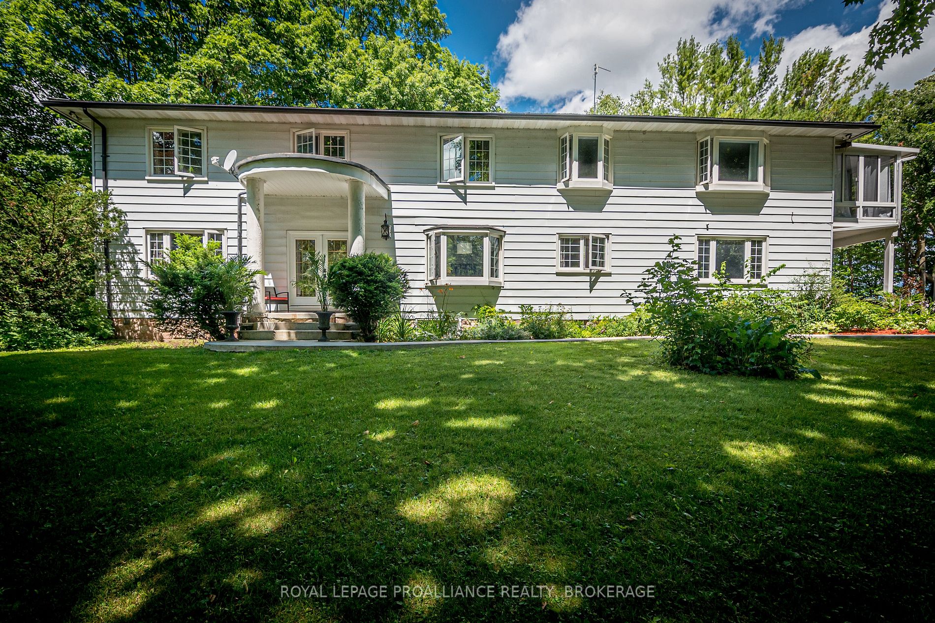 548 Lorna Lane