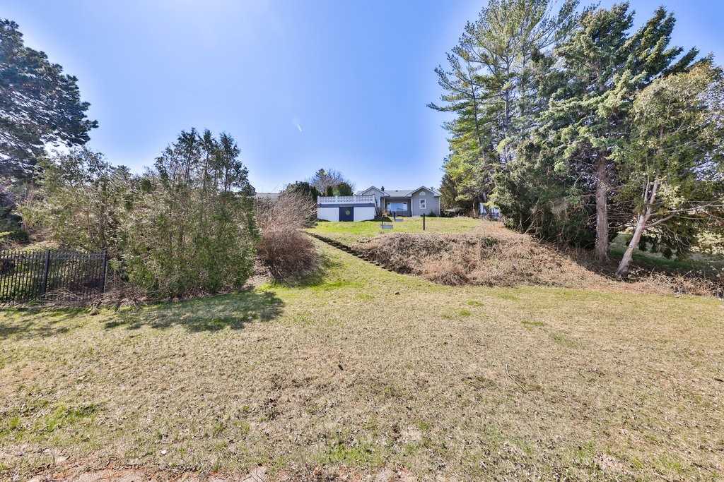 6 Tupper Blvd