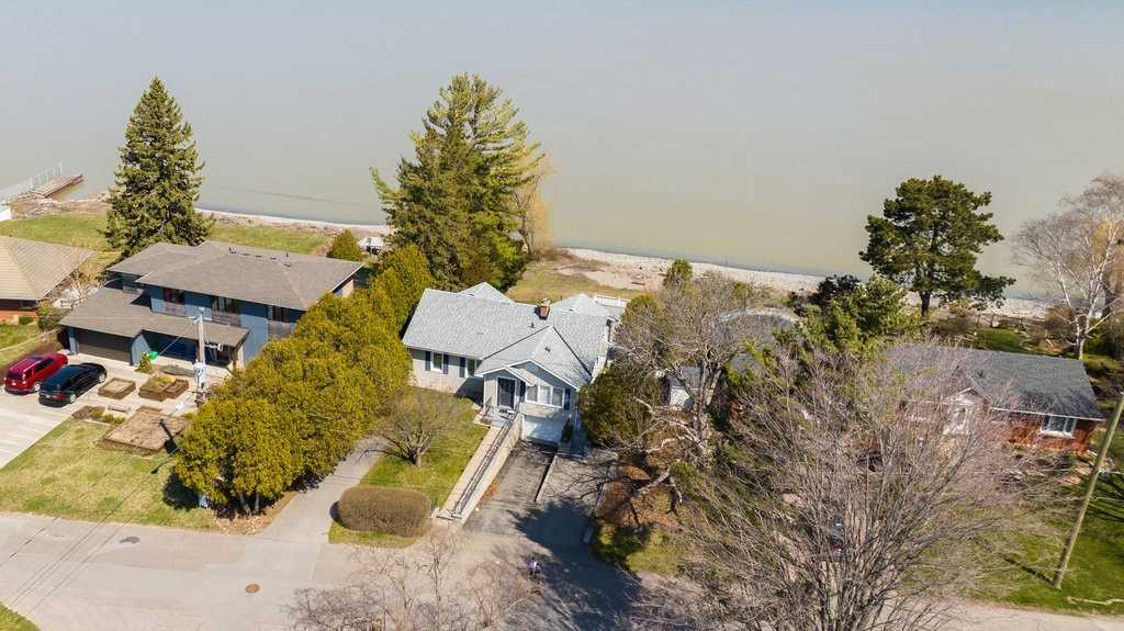 6 Tupper Blvd