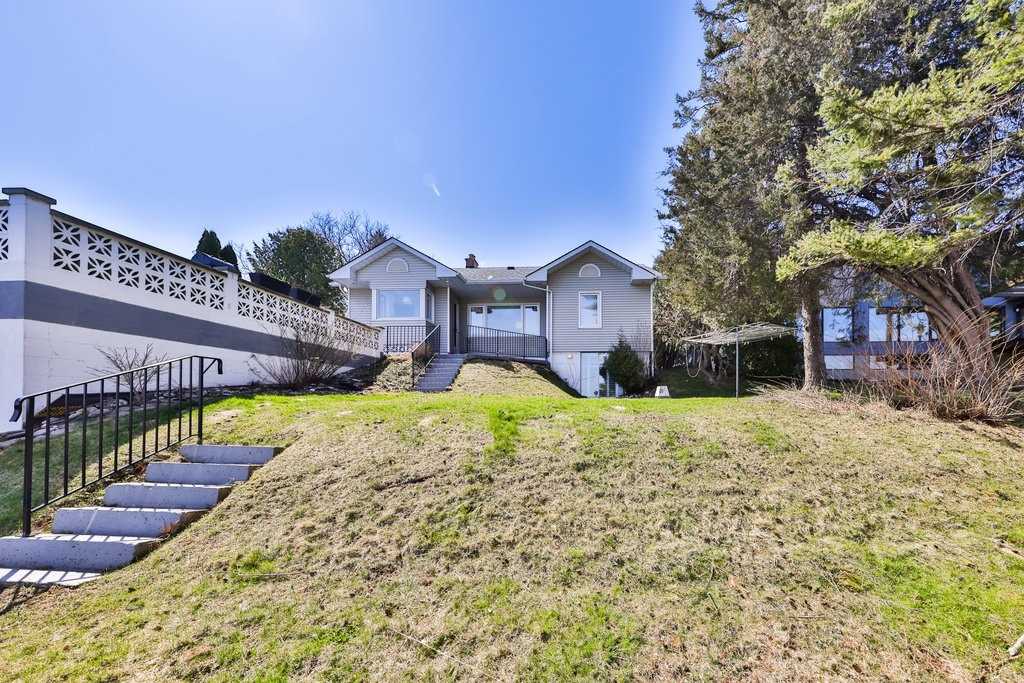 6 Tupper Blvd