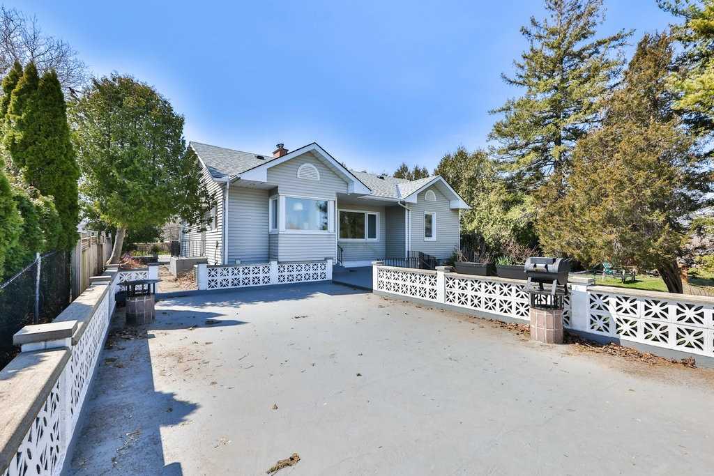 6 Tupper Blvd