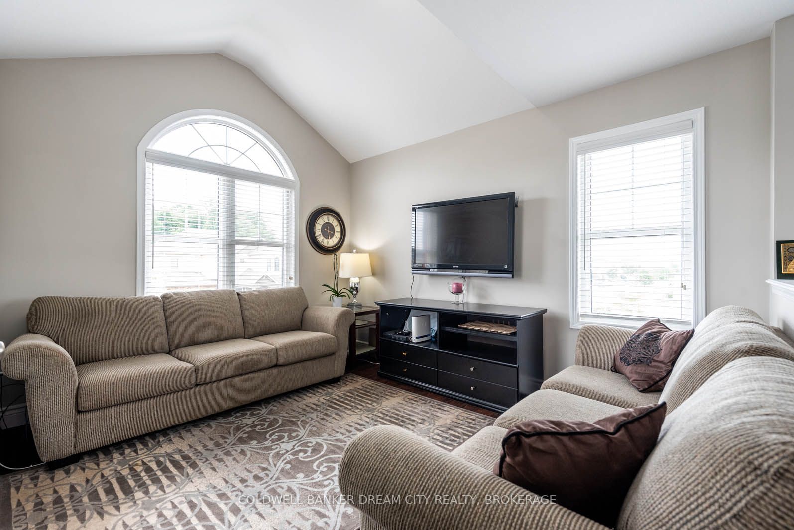 273 Seabrook Dr