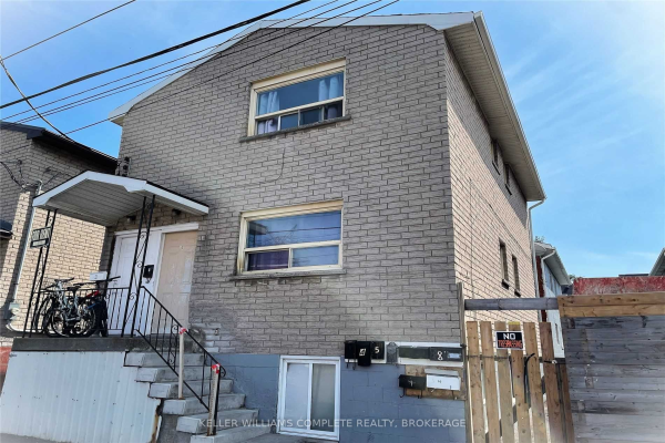 1540 Barton St E, Hamilton