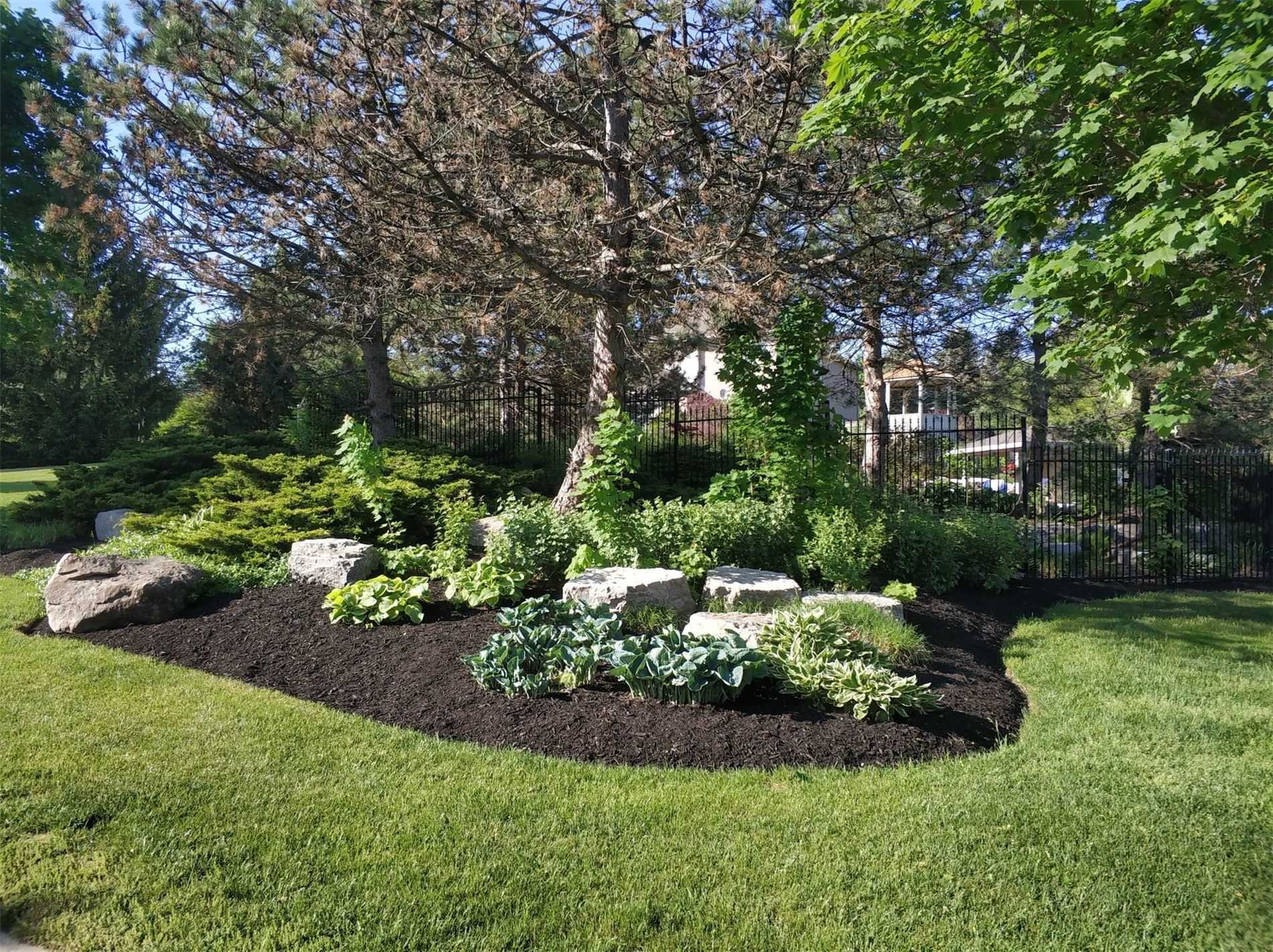 9 Palomino Dr