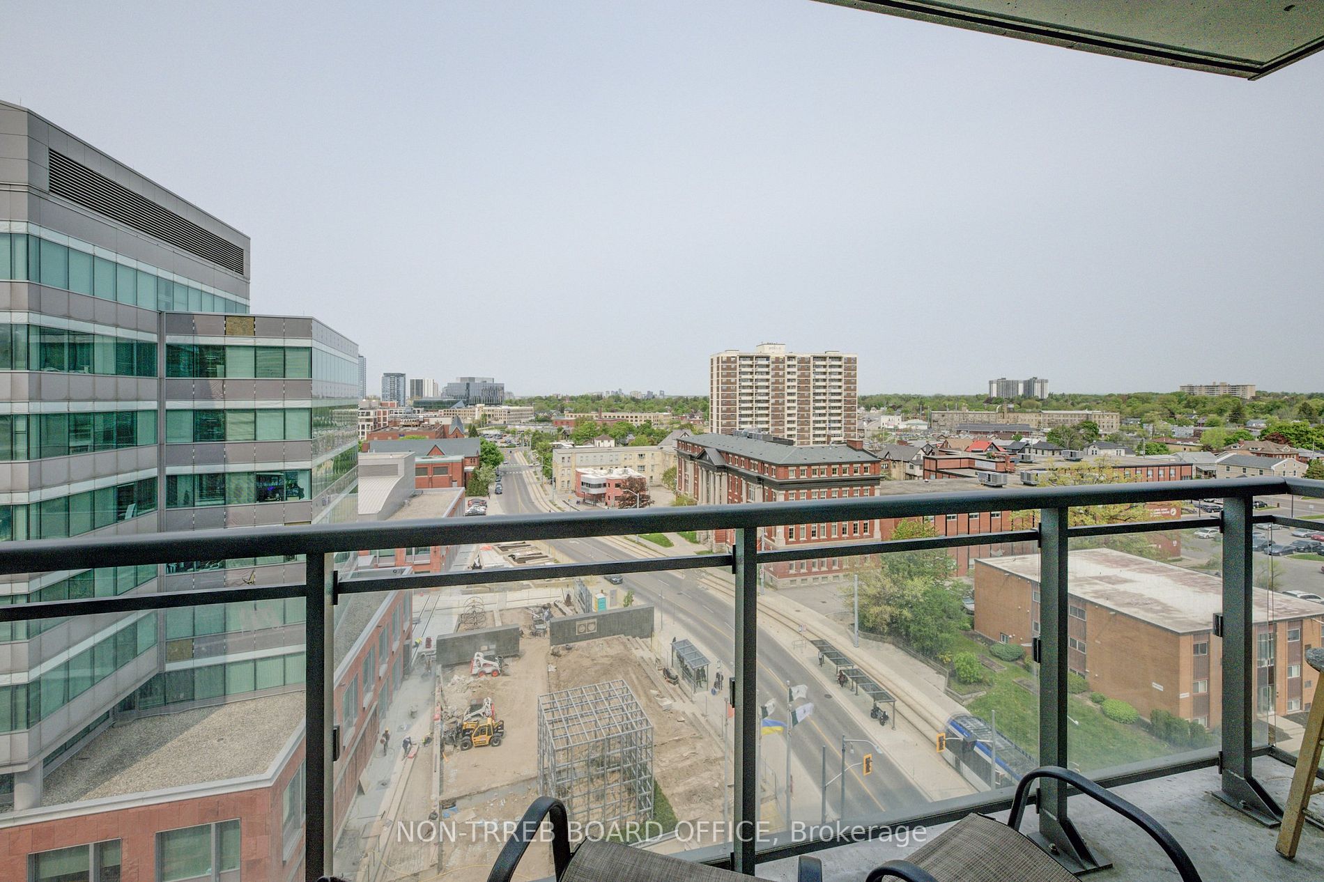 85 DUKE Street W, #901