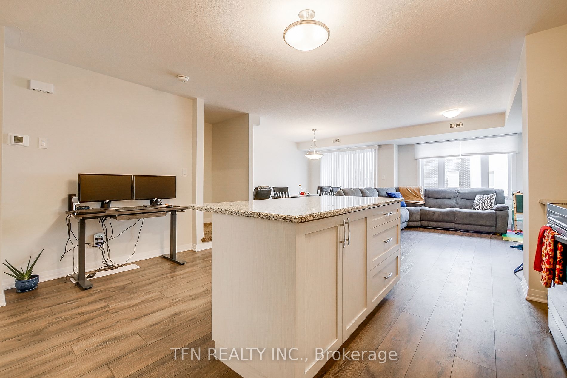 86 Progress Cres, #123