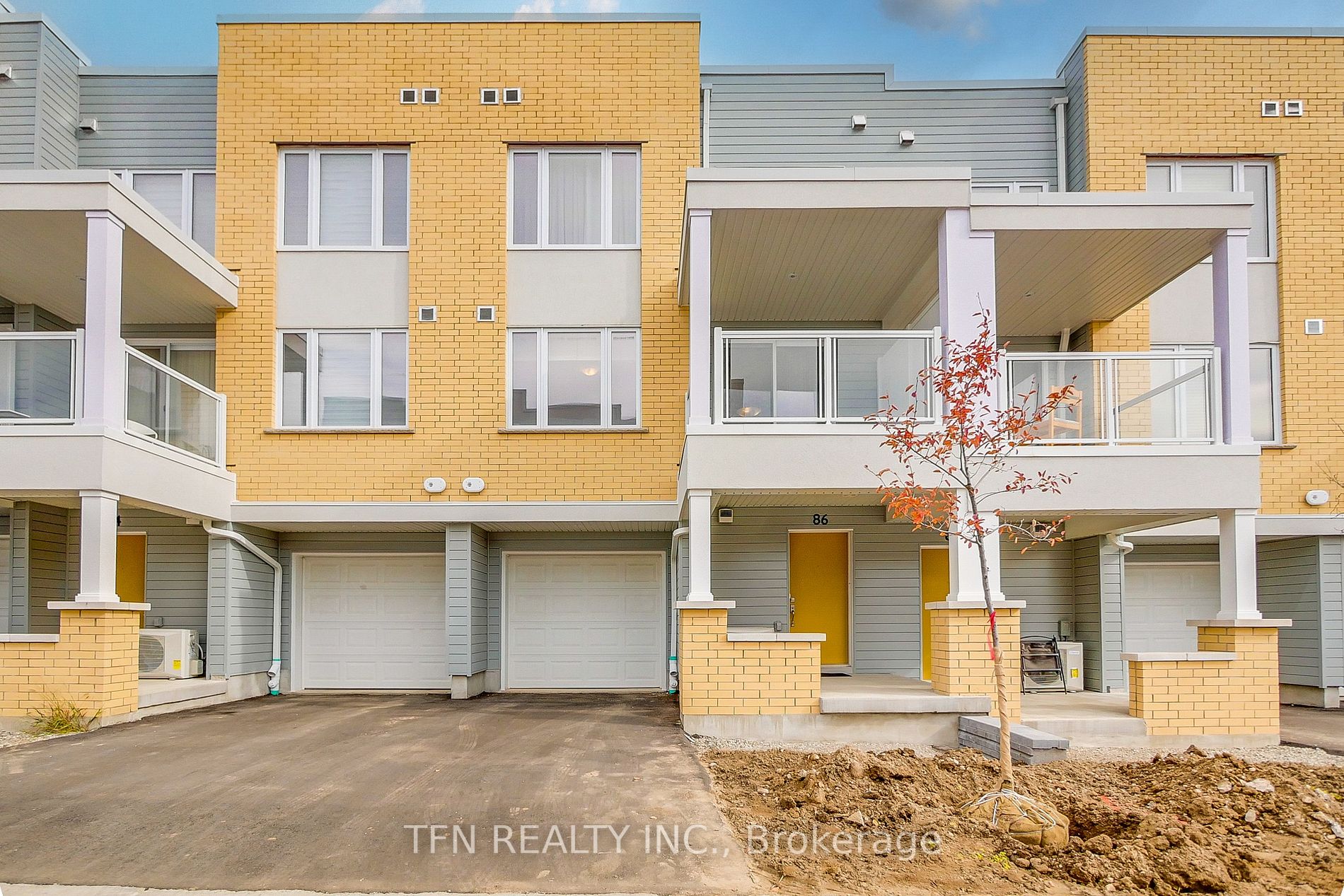 86 Progress Cres, #123