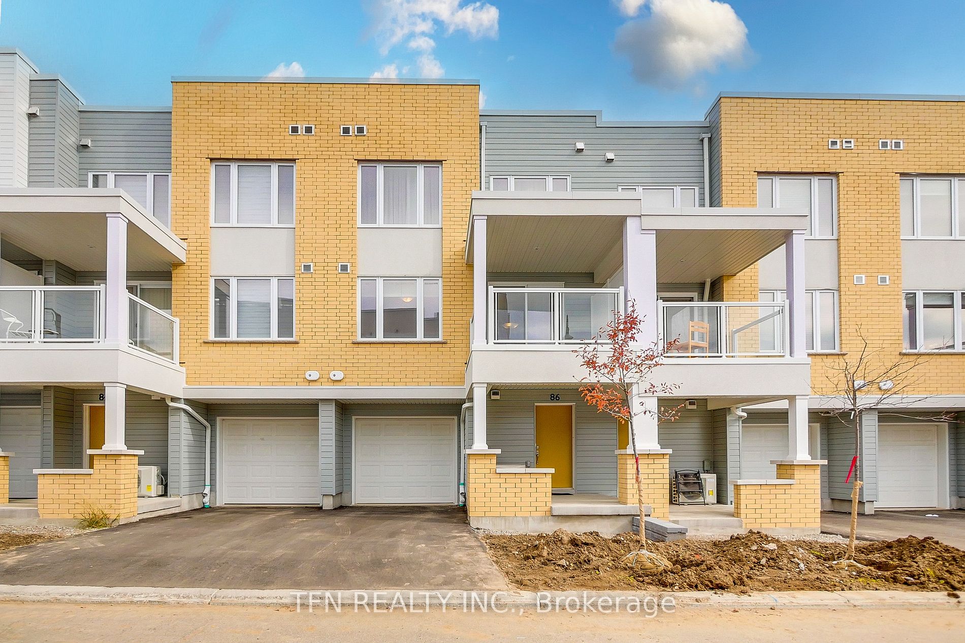 86 Progress Cres, #123
