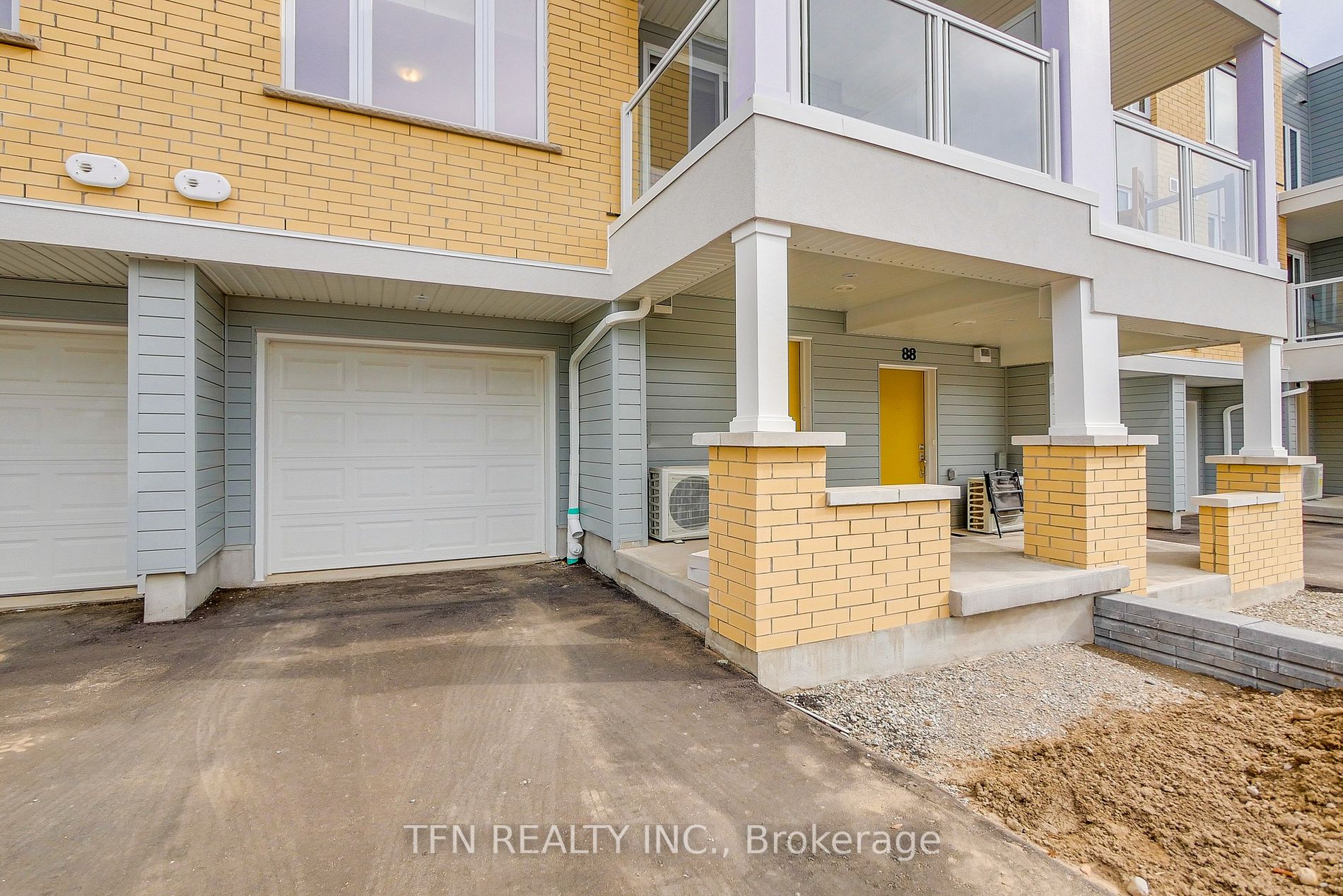 86 Progress Cres, #123