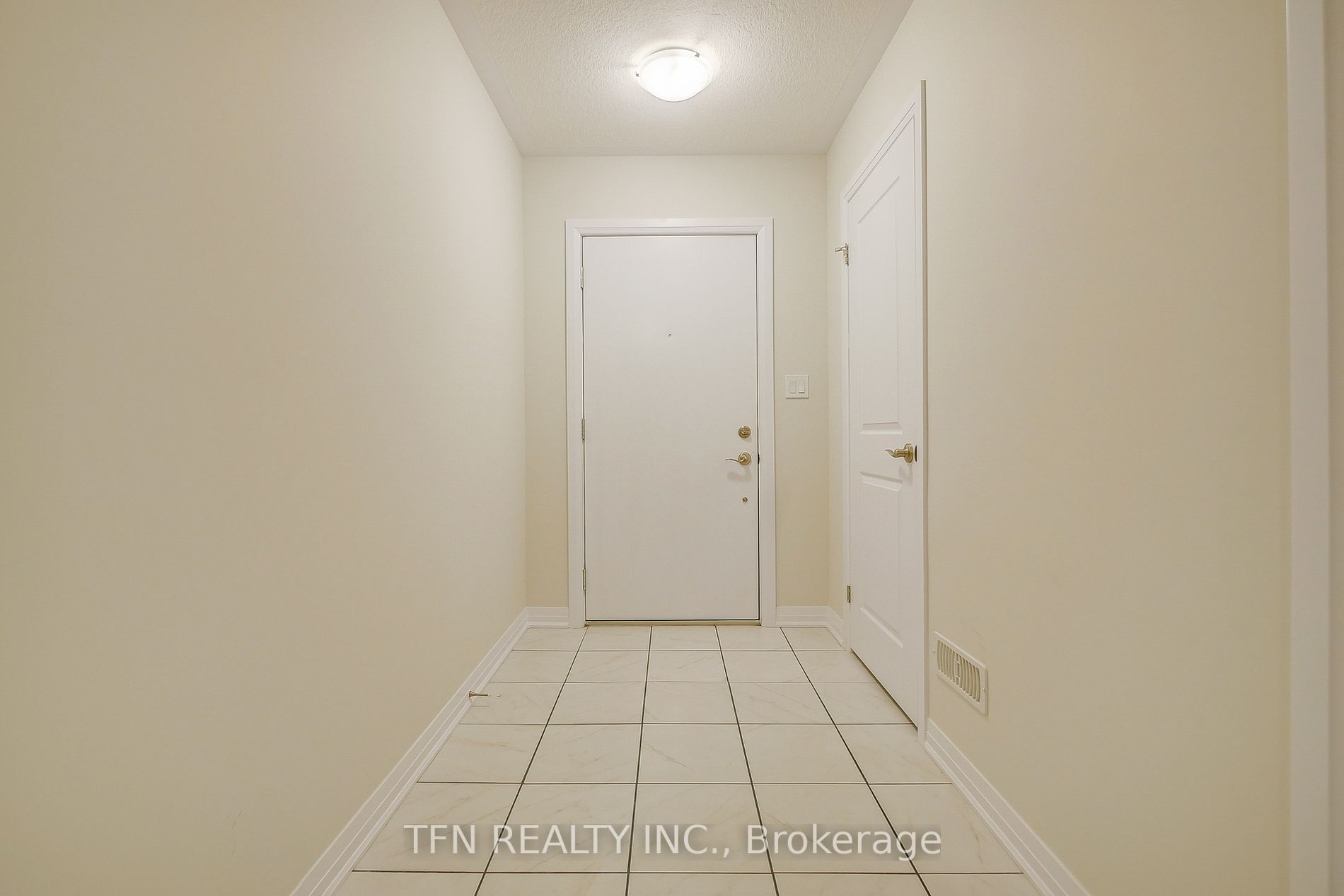 86 Progress Cres, #123