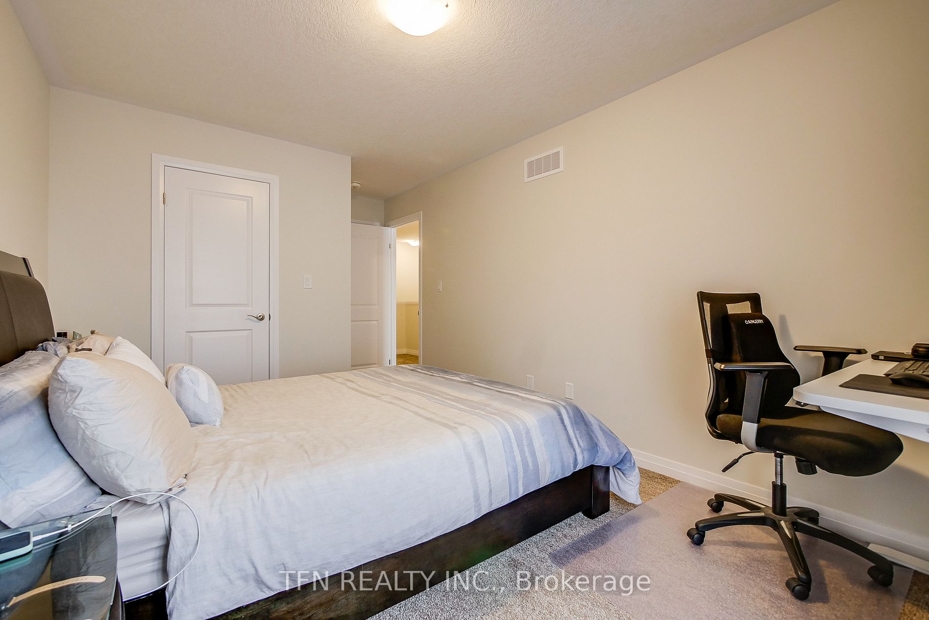 86 Progress Cres, #123