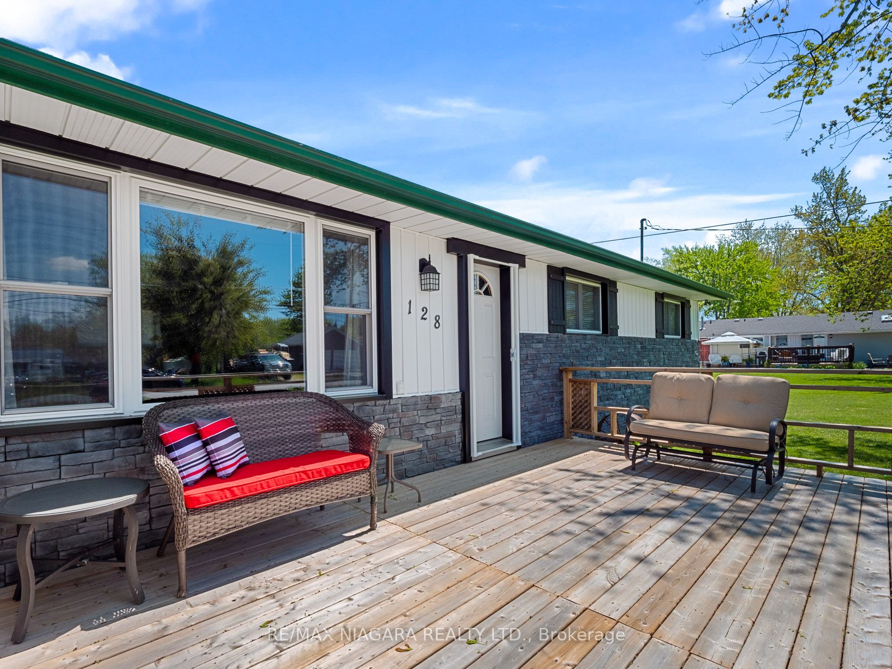 128 Cook Avenue