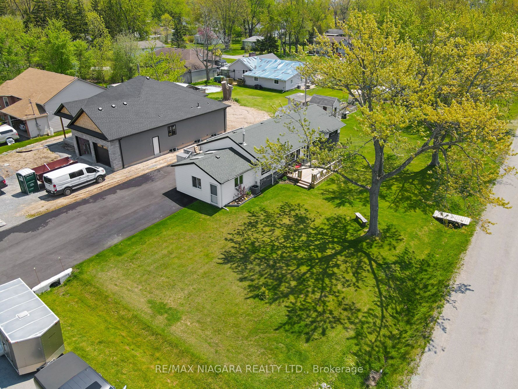 128 Cook Avenue