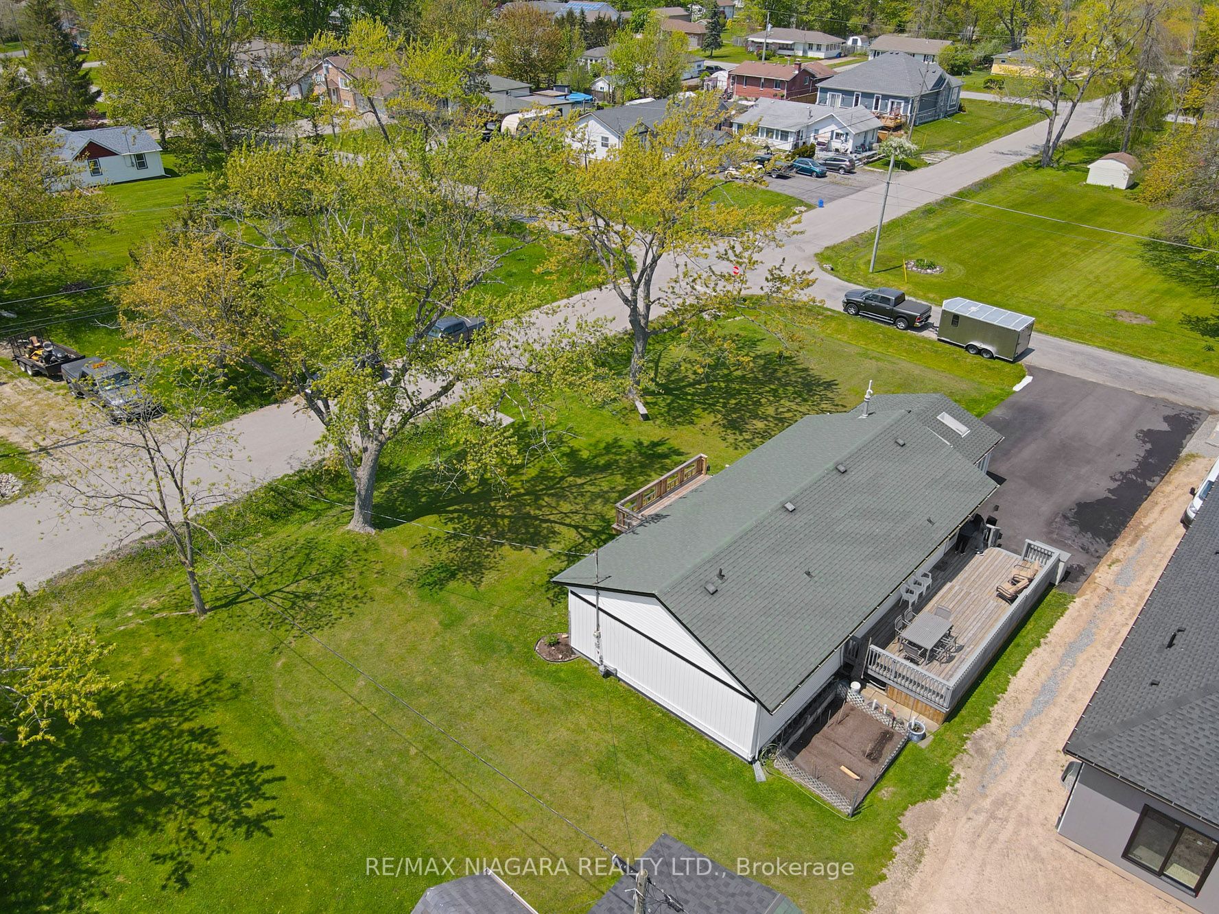 128 Cook Avenue