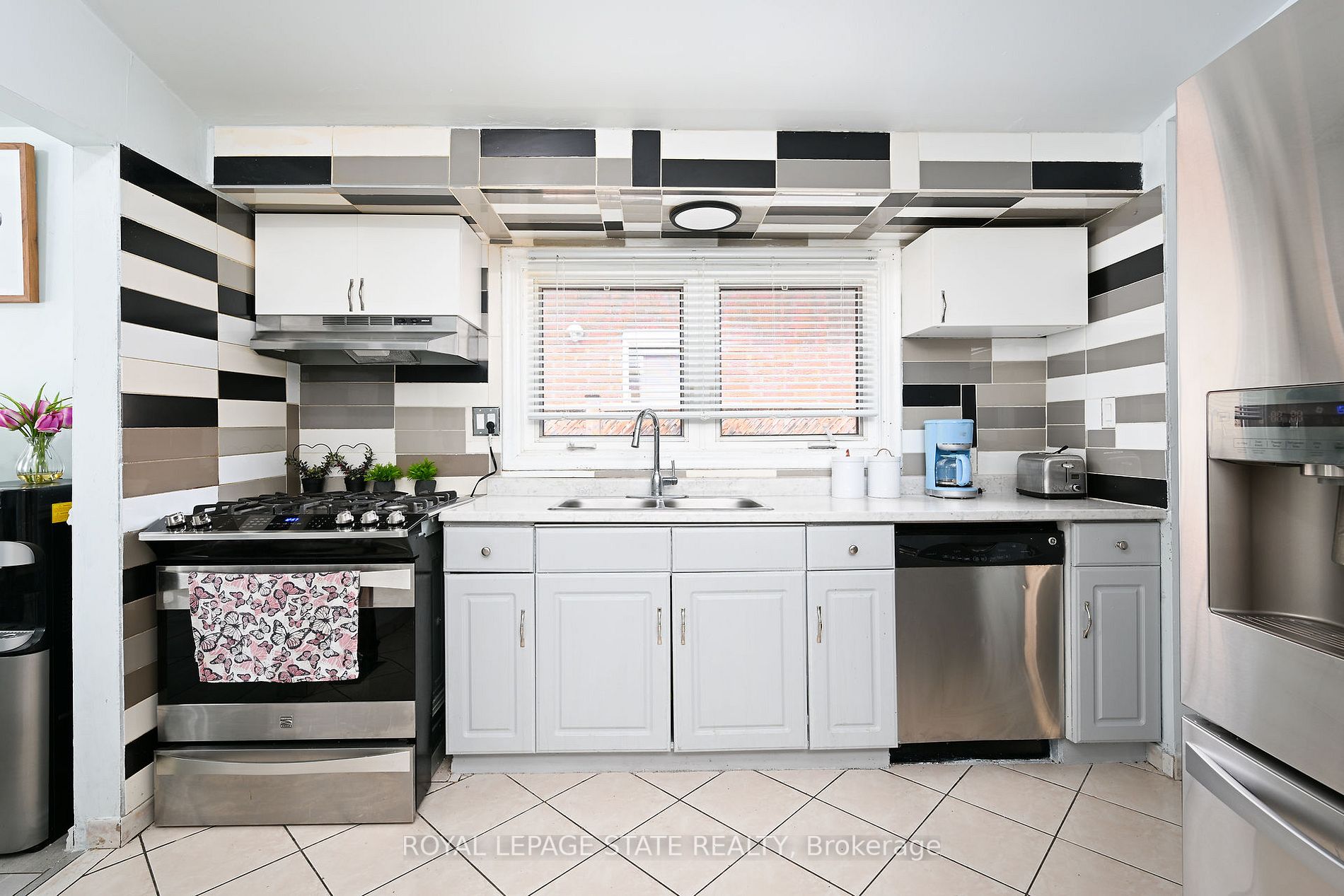 3 Lilacside Drive