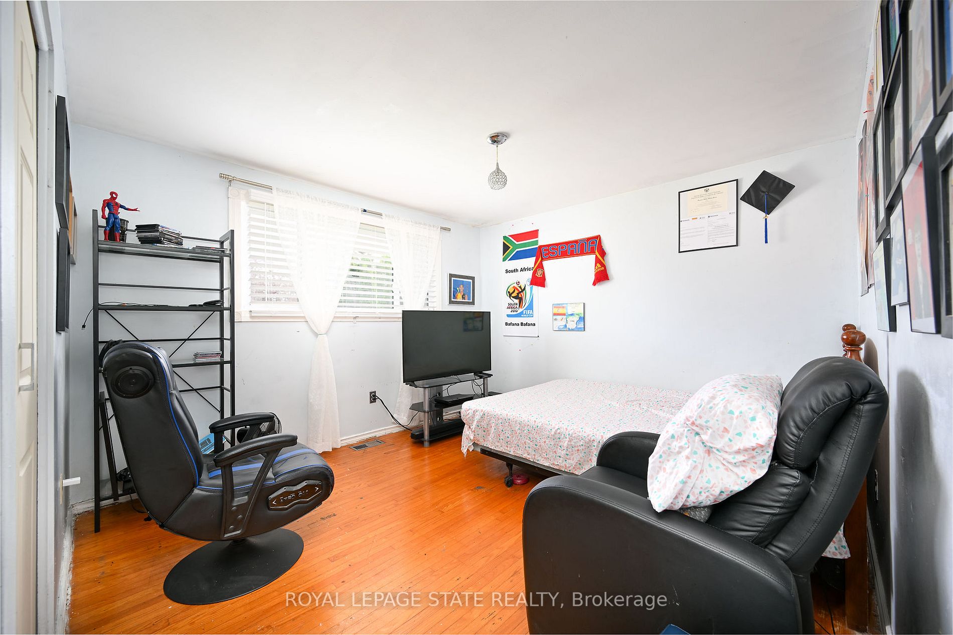 3 Lilacside Drive