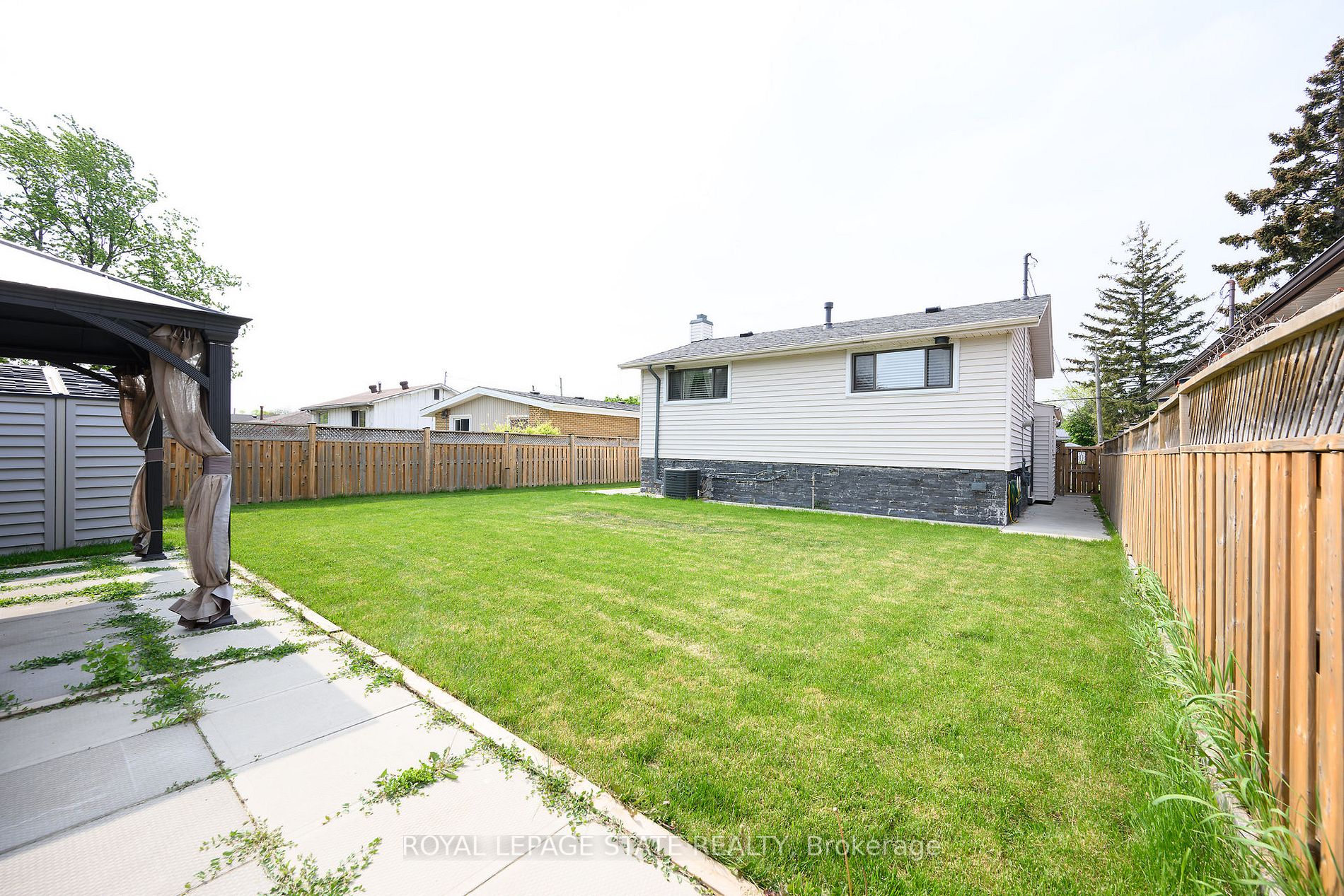 3 Lilacside Drive