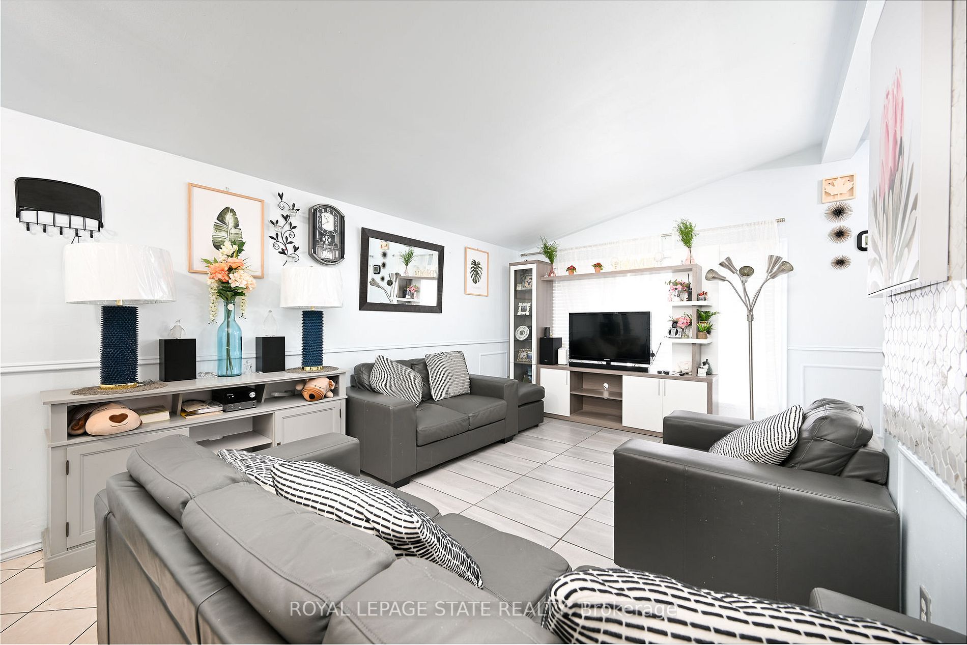3 Lilacside Drive