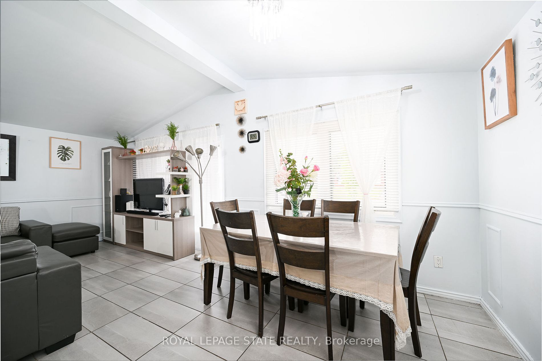 3 Lilacside Drive