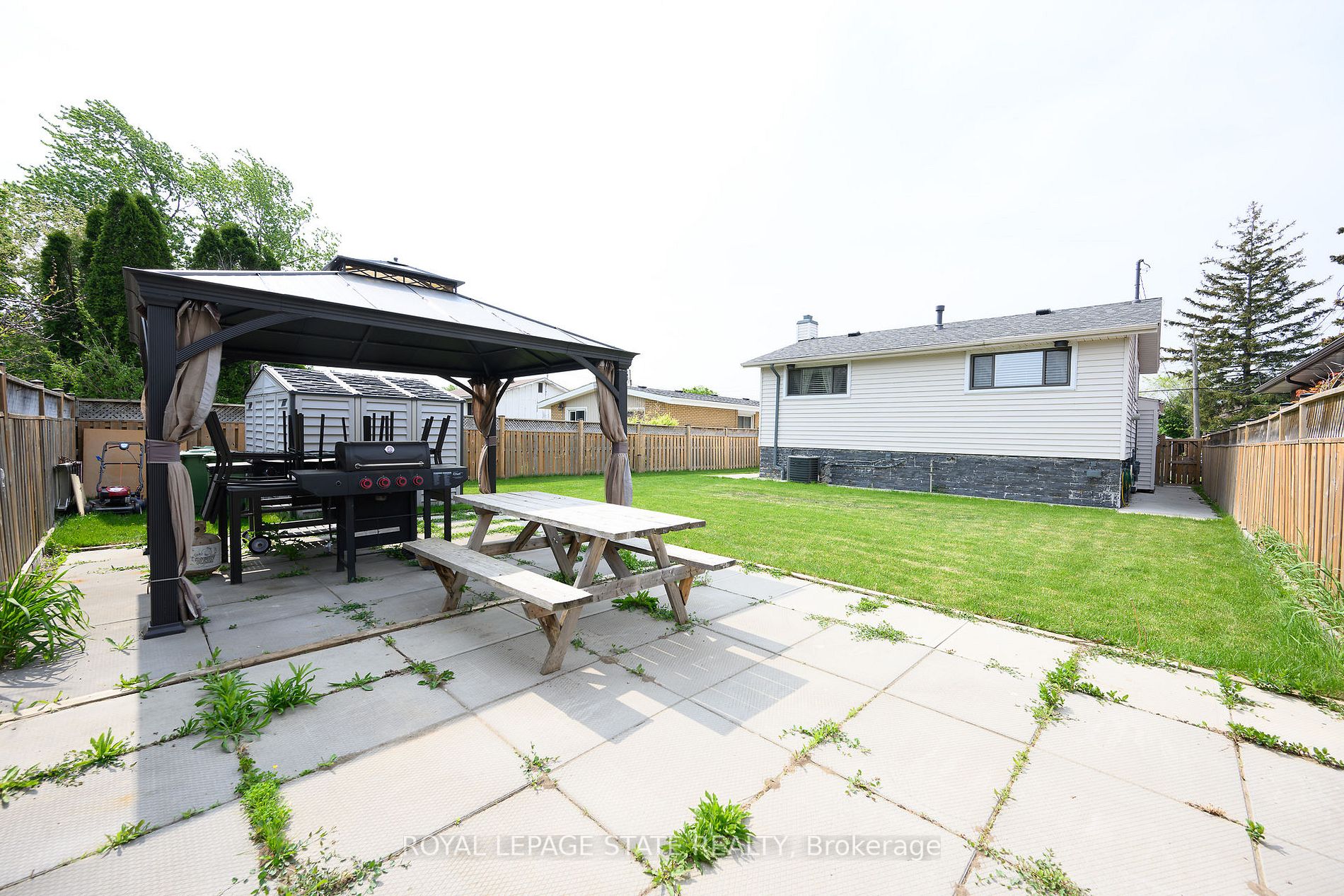 3 Lilacside Drive