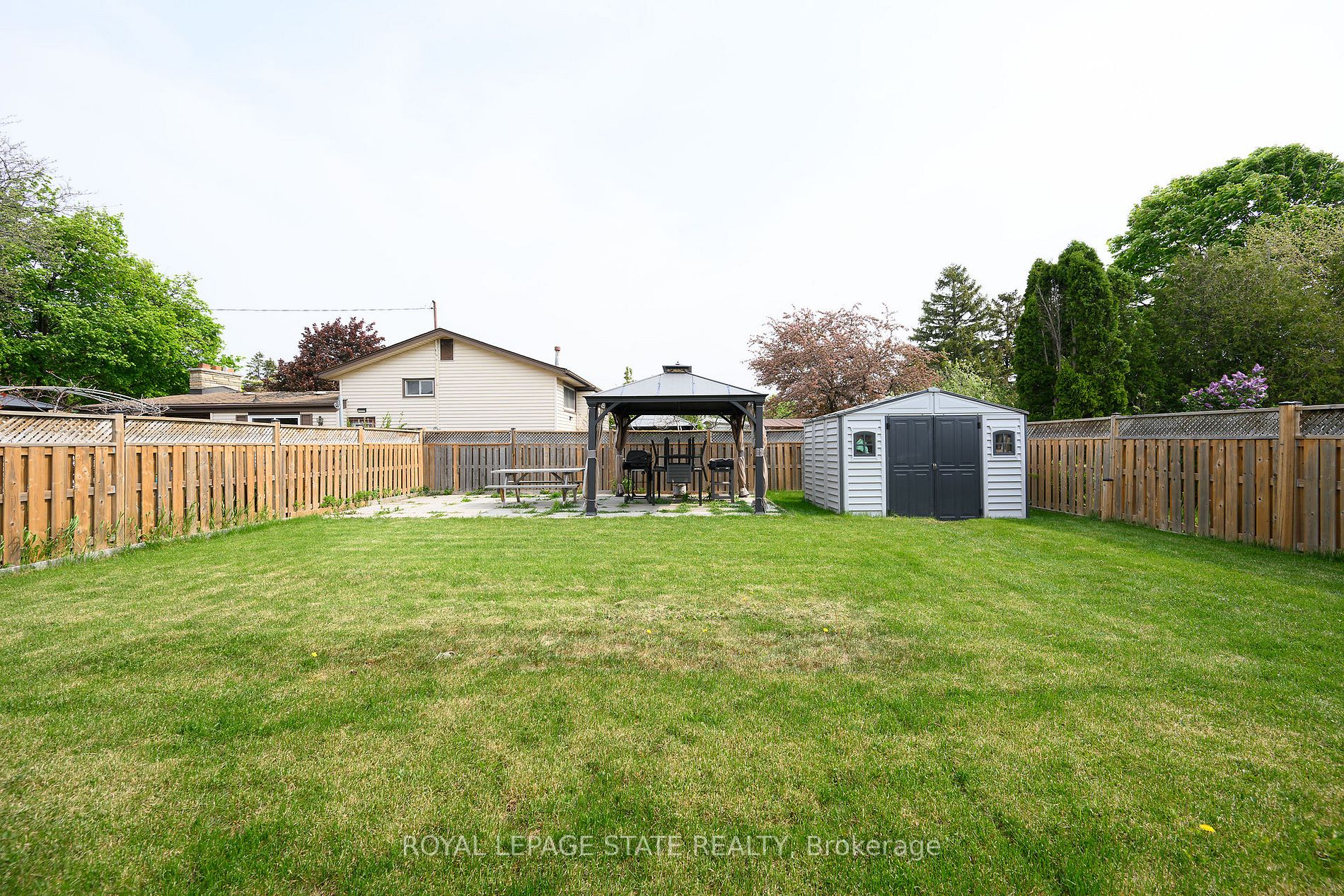 3 Lilacside Drive