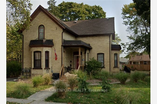 141 Laurel St, Cambridge