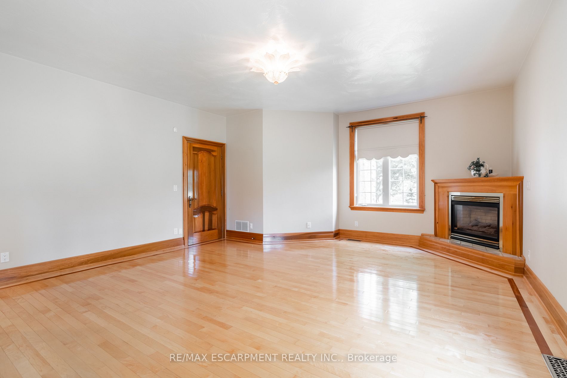 1653 Westover Road