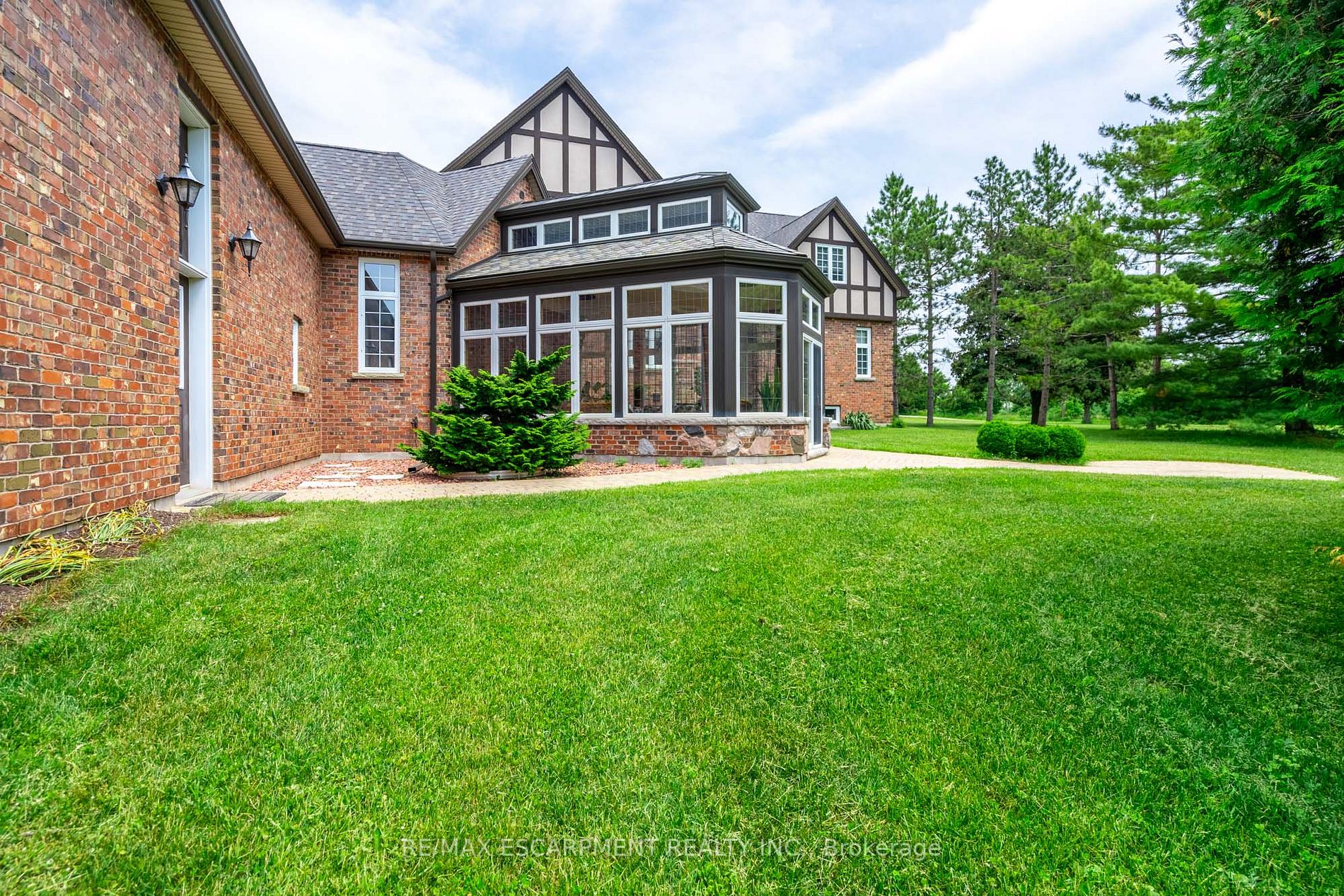 1653 Westover Road