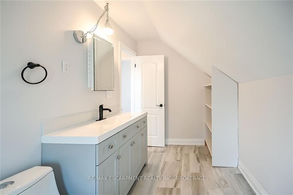 38 Frederick Ave