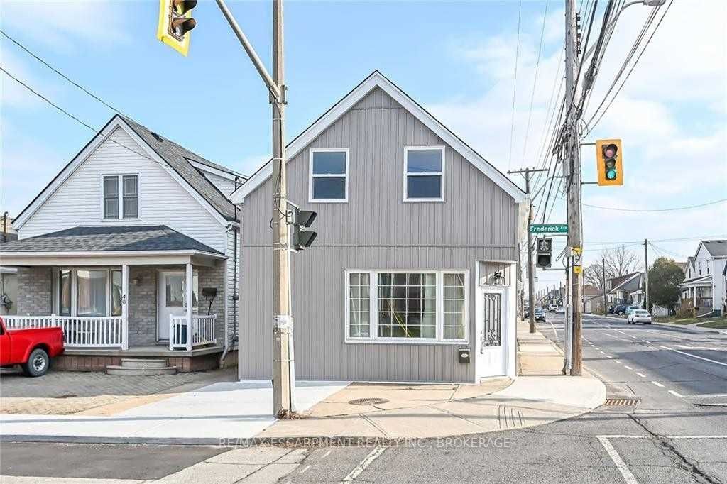 38 Frederick Ave