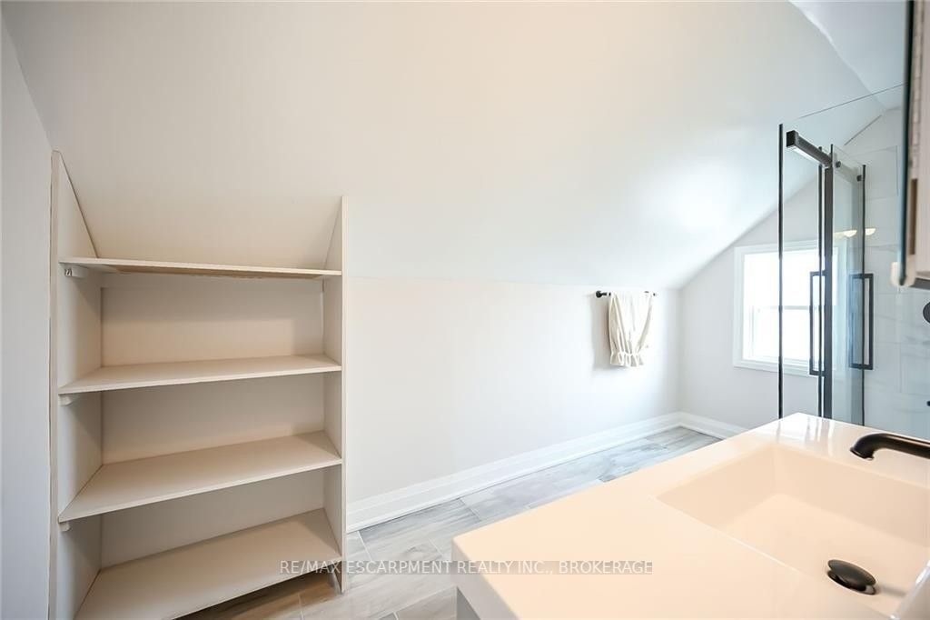 38 Frederick Ave