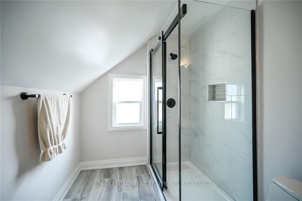 38 Frederick Ave