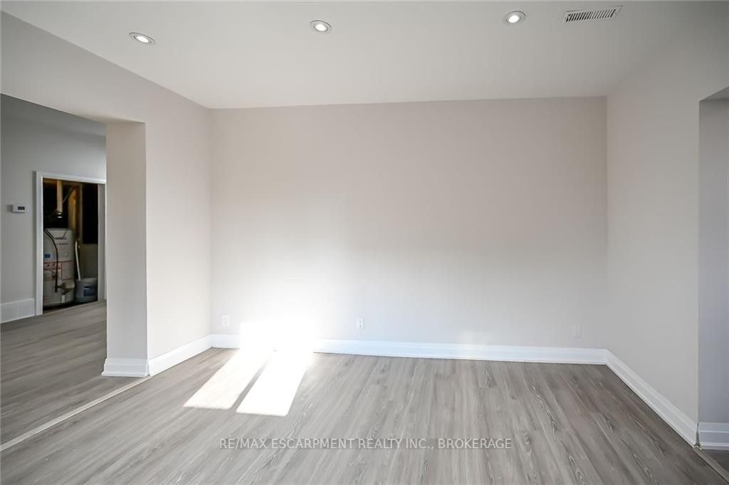 38 Frederick Ave