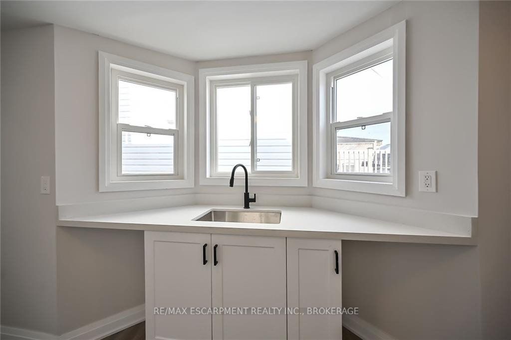 38 Frederick Ave